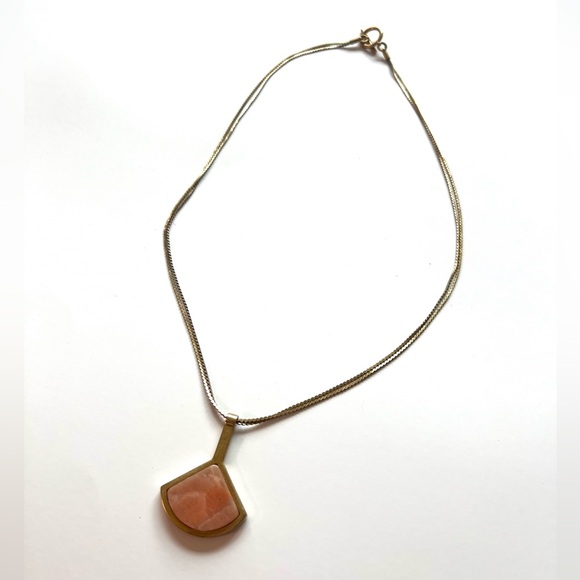 Madewell Gold Necklace with Pink agate quartz Pendant geometric - Picture 3 of 6